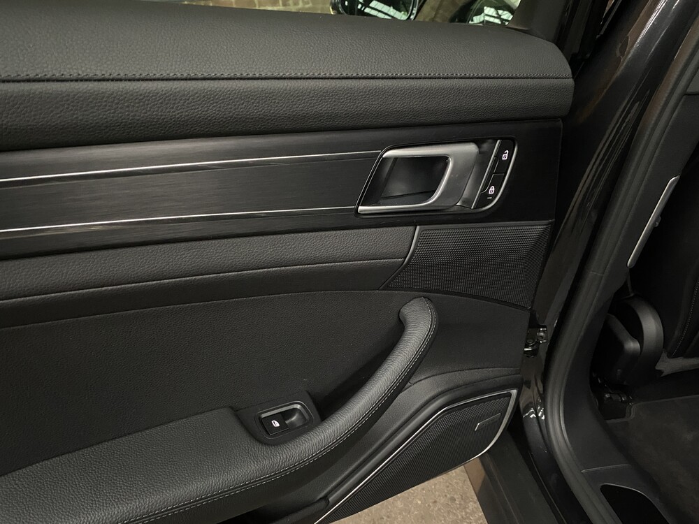 Porsche Panamera 4 E-Hybrid SportChrono 462PS 2022 -GARANTIE-.