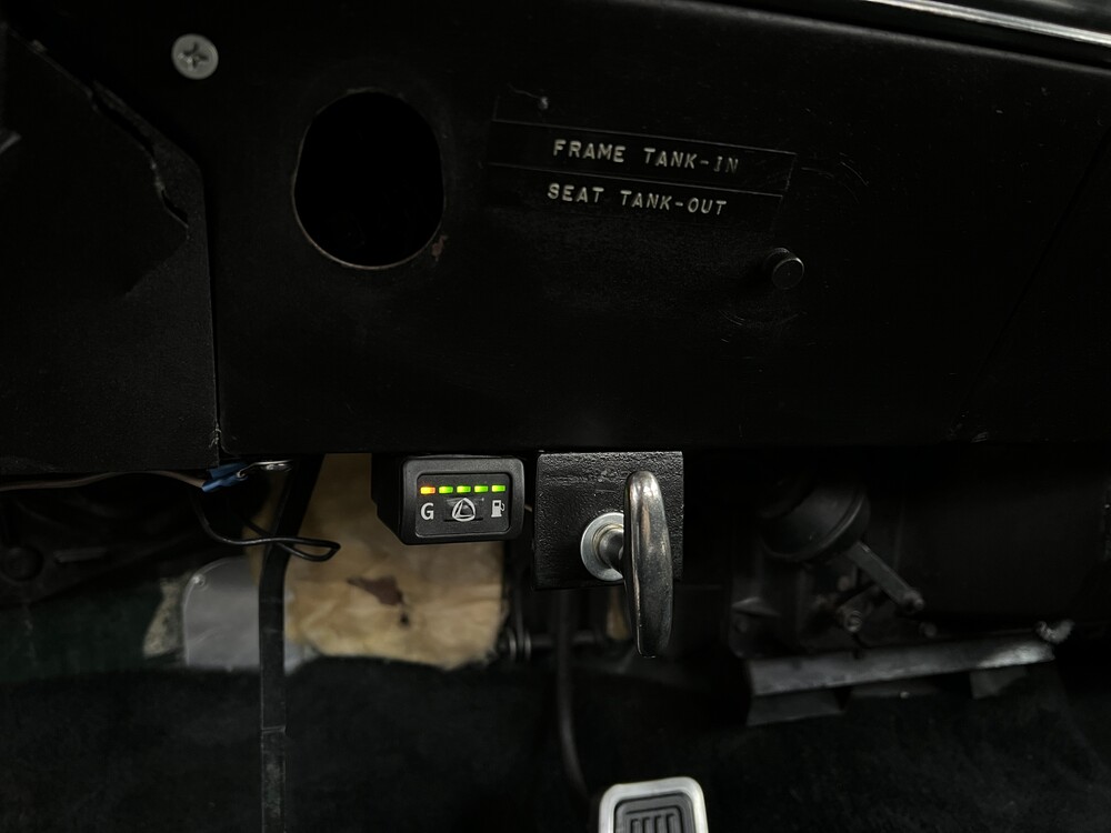 Ausweichen D200 5.9 182 PS 1974, 65-YD-23.