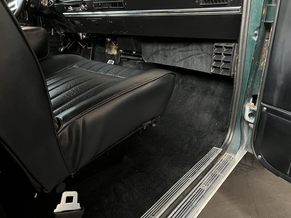 Ausweichen D200 5.9 182 PS 1974, 65-YD-23.