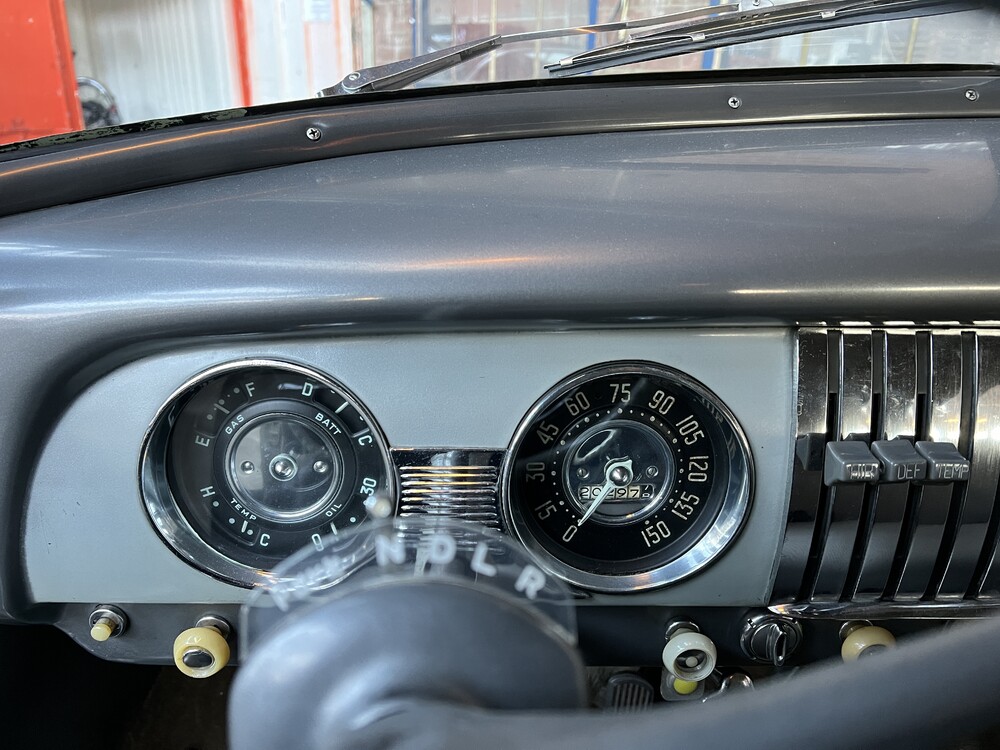 Chevrolet Deluxe Powerglide 1951, 32-XL-66