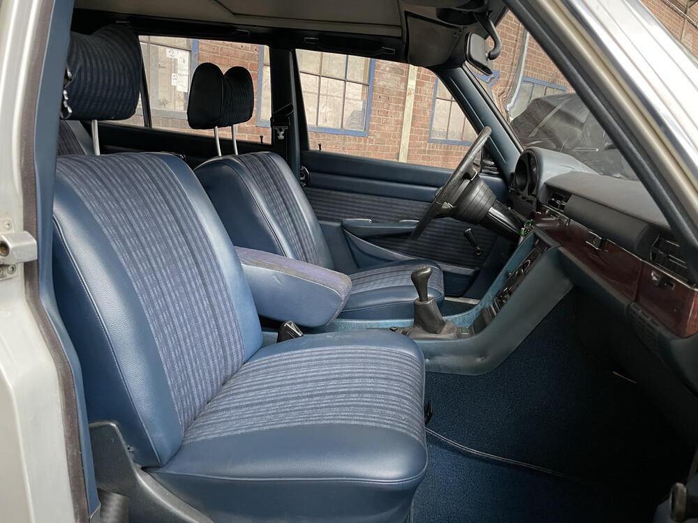 Mercedes-Benz 280S W116 160pk 1974 S-Klasse, 99-YD-68