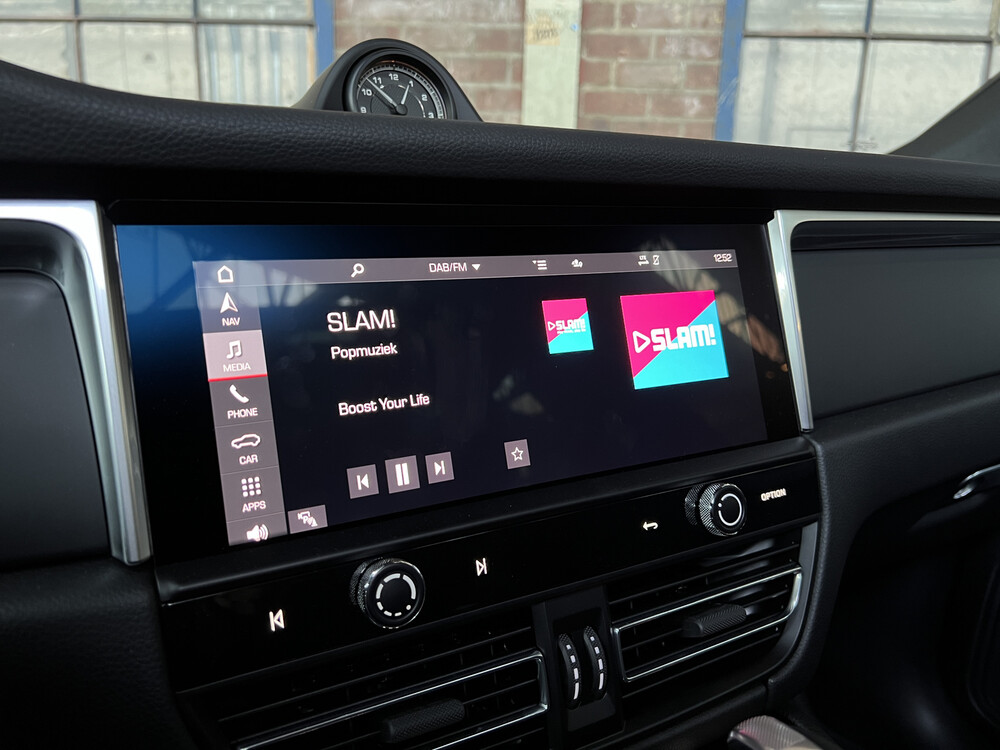 Porsche Macan 2.0 FACELIFT 265PS 2022 -Herstellergarantie-