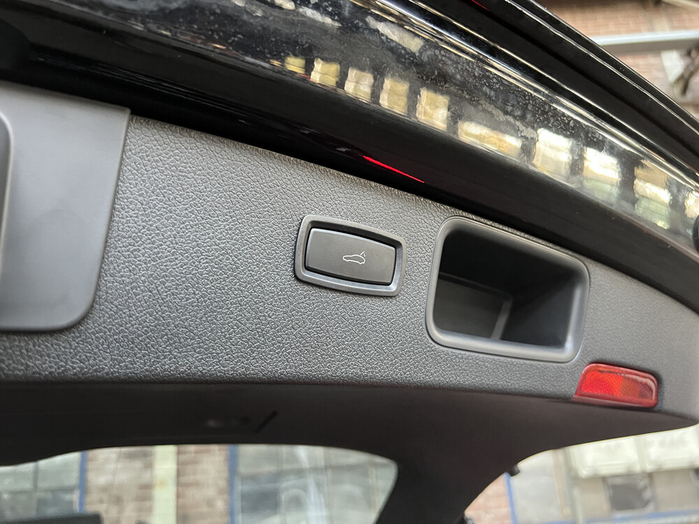 Porsche Macan 2.0 FACELIFT 265PS 2022 -Herstellergarantie-