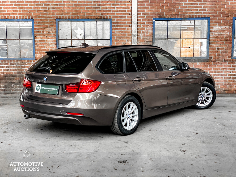 BMW 318d Touring High Executive 3er 136PS 2013, PV-088-R