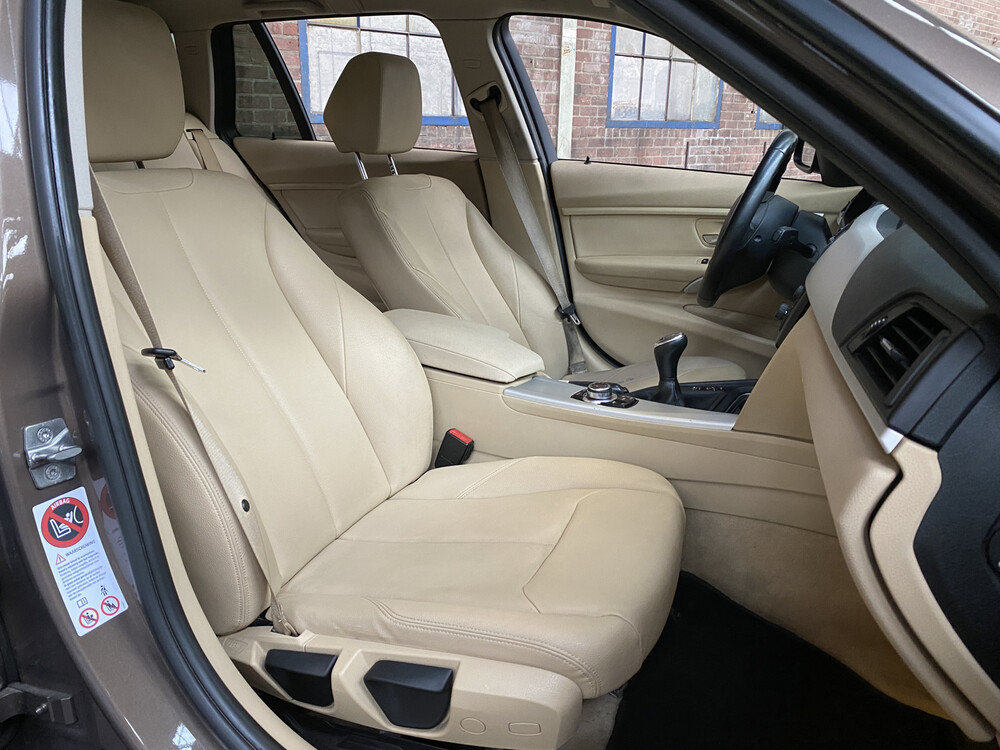 BMW 318d Touring High Executive 3er 136PS 2013, PV-088-R