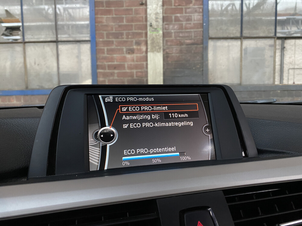 BMW 318d Touring High Executive 3er 136PS 2013, PV-088-R