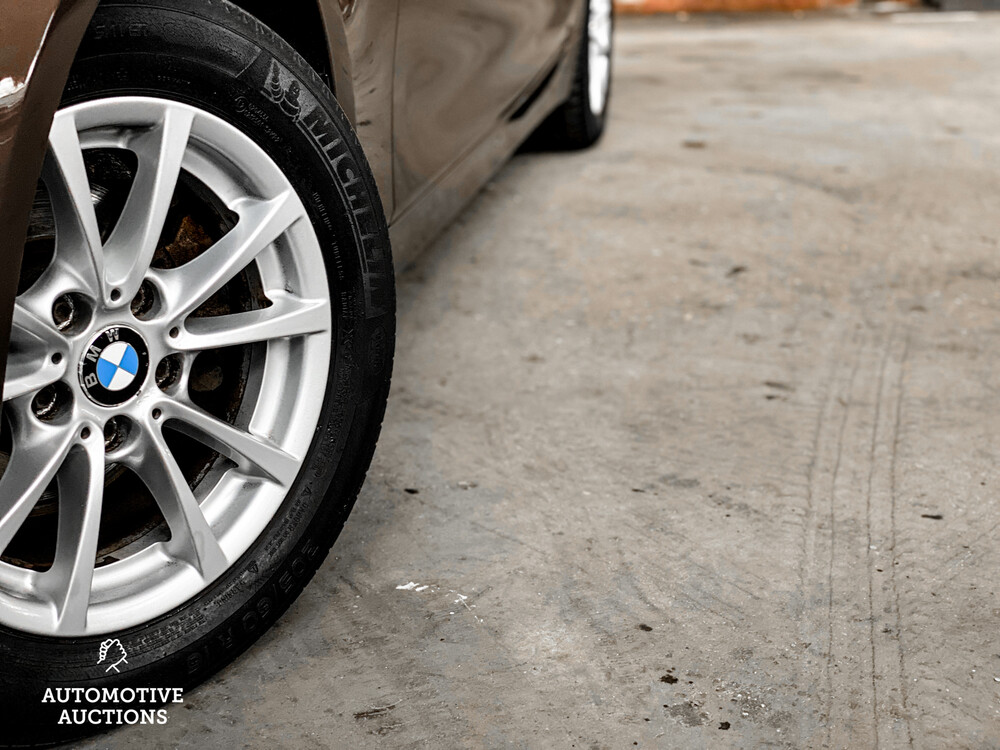 BMW 318d Touring High Executive 3er 136PS 2013, PV-088-R