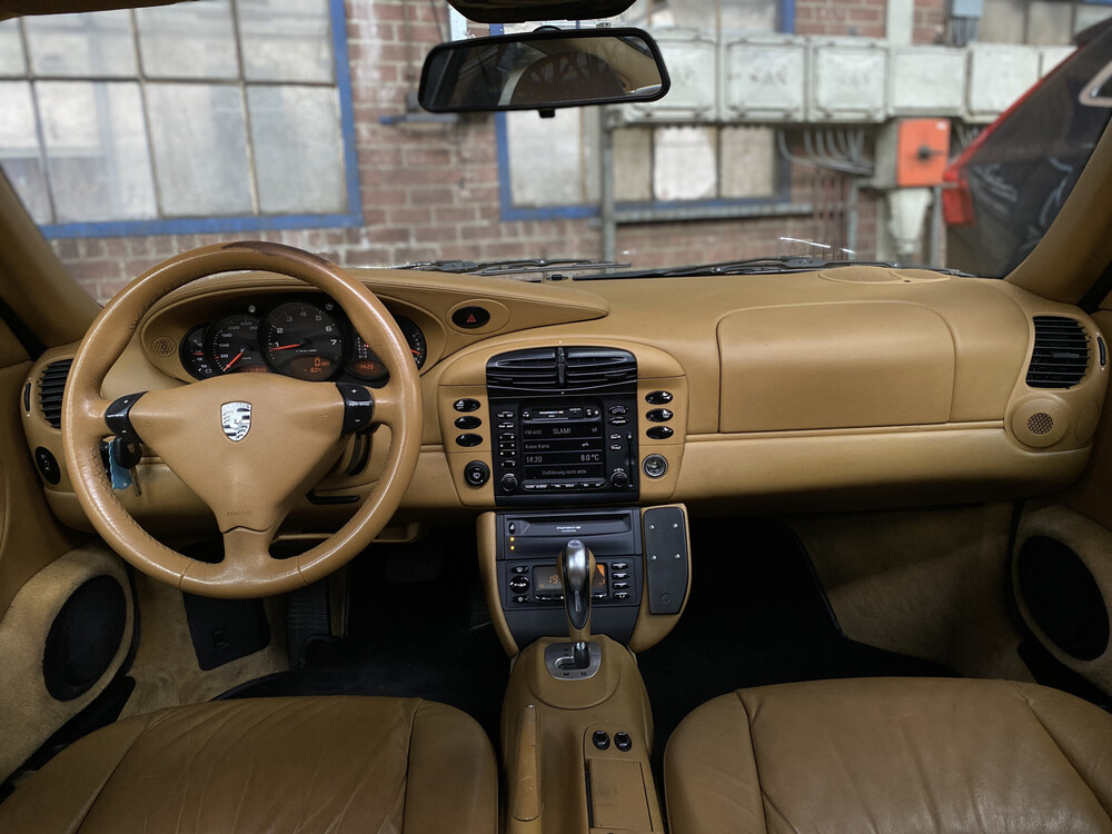 Porsche 911 Carrera 4 Coupe 300PS 2000, JK-936-Z