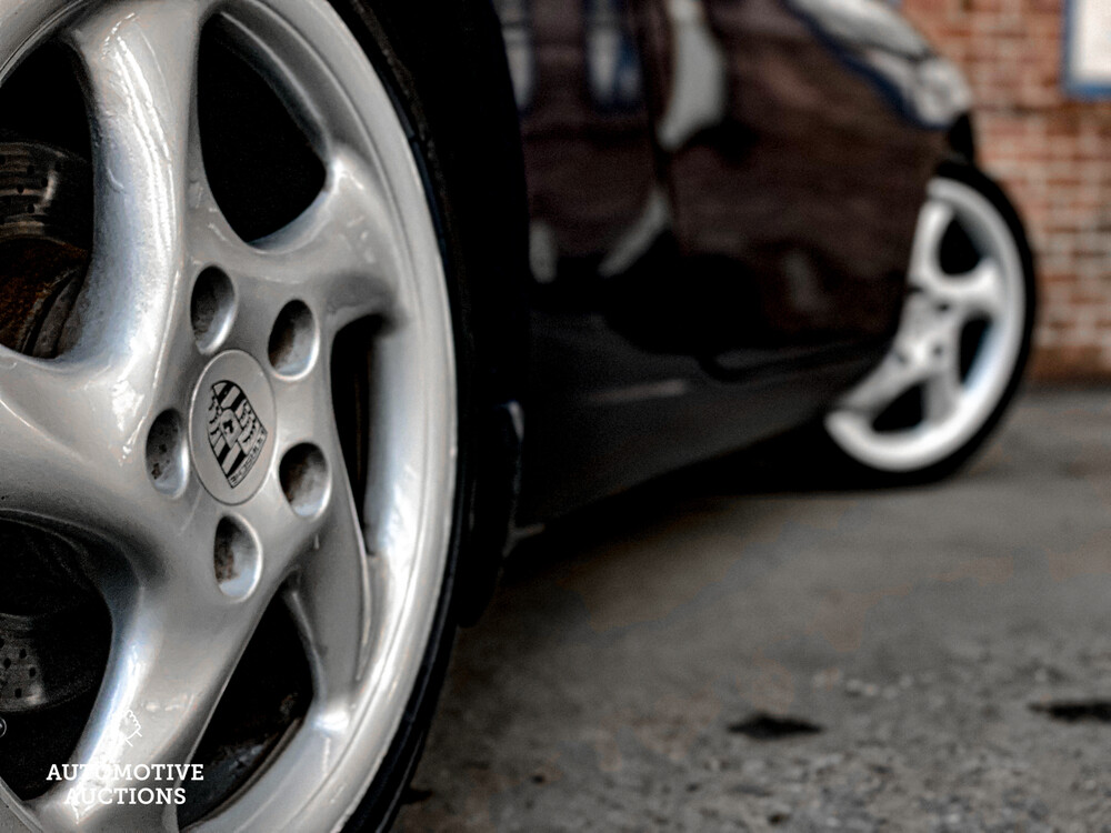 Porsche 911 Carrera 4 Coupe 300PS 2000, JK-936-Z