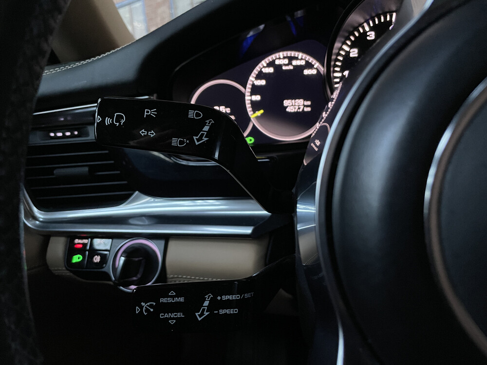 Porsche Panamera E-Hybrid 4 2.9 V6 SportChrono 462PS 2018 -Orig. NL-, SF-783-F