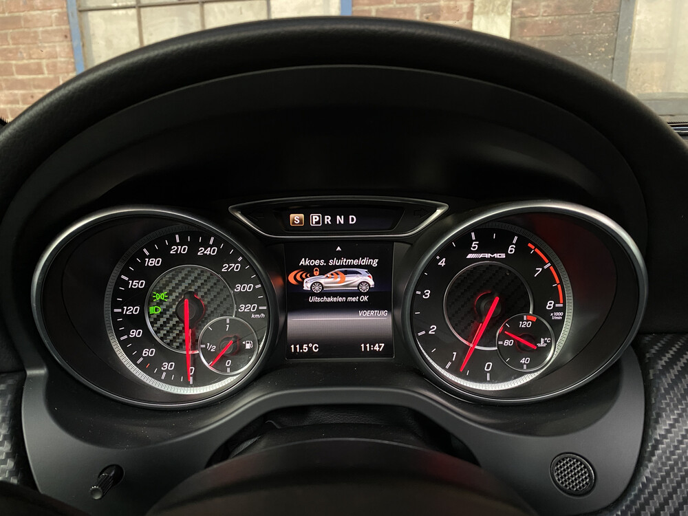 Mercedes-Benz A45 AMG 4Matic 2017 381hp A-class, XS-611-R