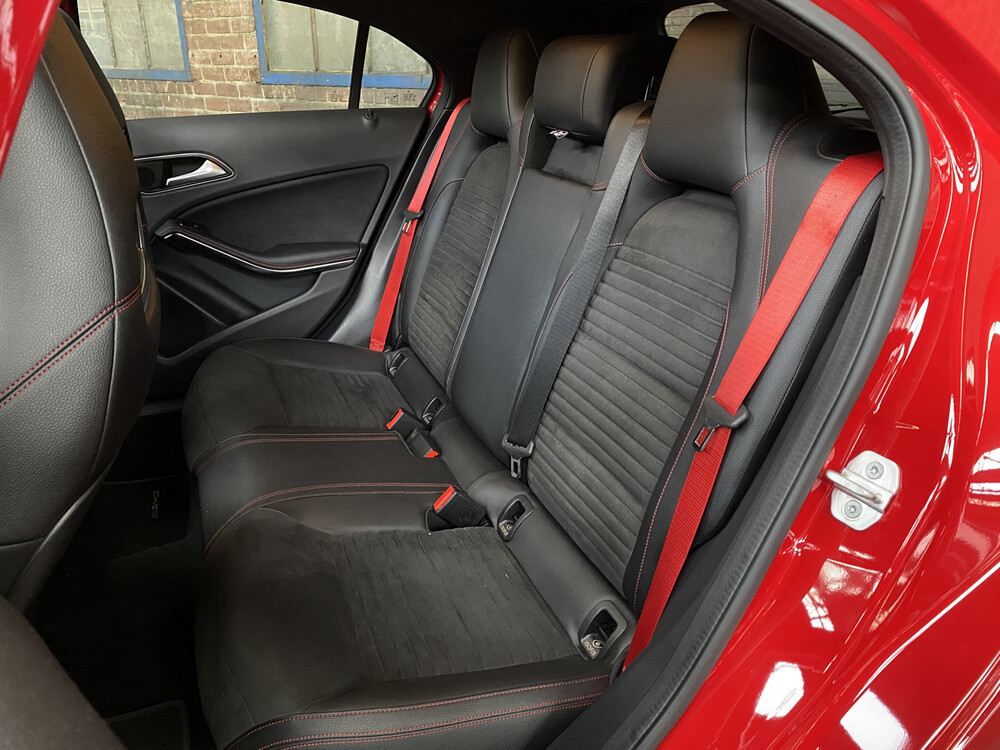 Mercedes-Benz A45 AMG 4Matic 2017 381hp A-class, XS-611-R