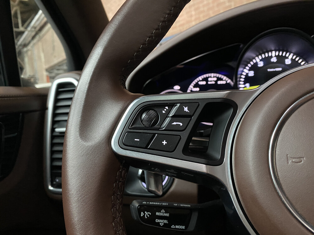 FOTOS! DMN Porsche Cayenne 3.0 E-Hybrid 462PS 2018 SportChrono -Org. NL-, TL-795-R