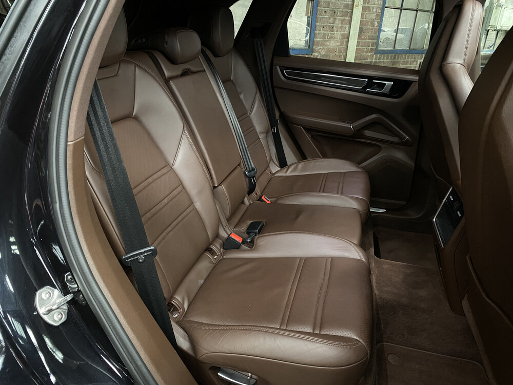 FOTOS! DMN Porsche Cayenne 3.0 E-Hybrid 462PS 2018 SportChrono -Org. NL-, TL-795-R