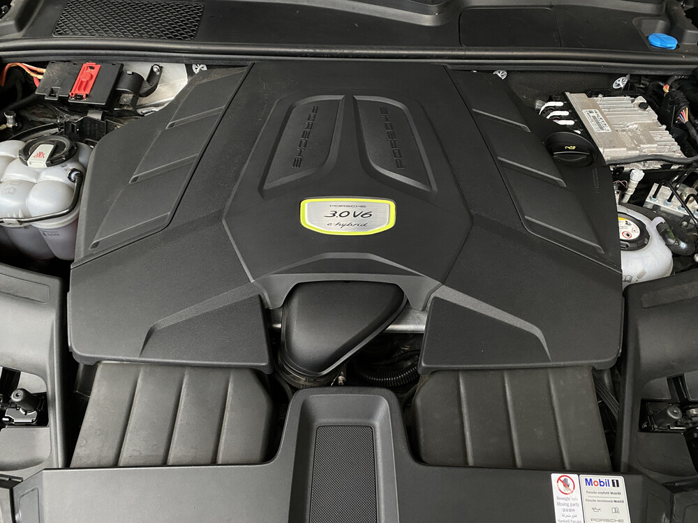 FOTOS! DMN Porsche Cayenne 3.0 E-Hybrid 462PS 2018 SportChrono -Org. NL-, TL-795-R