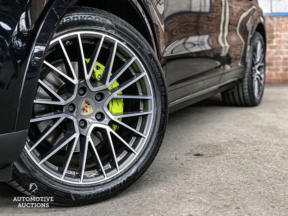 FOTOS! DMN Porsche Cayenne 3.0 E-Hybrid 462PS 2018 SportChrono -Org. NL-, TL-795-R