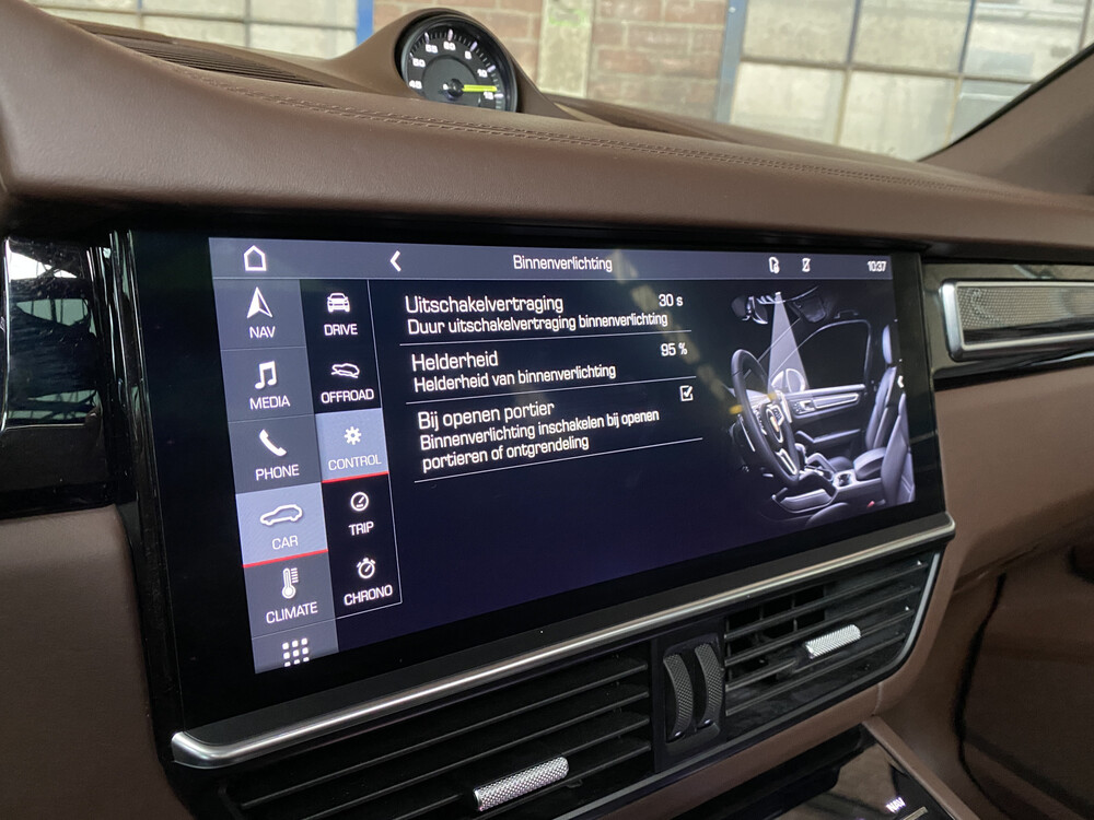 FOTOS! DMN Porsche Cayenne 3.0 E-Hybrid 462PS 2018 SportChrono -Org. NL-, TL-795-R