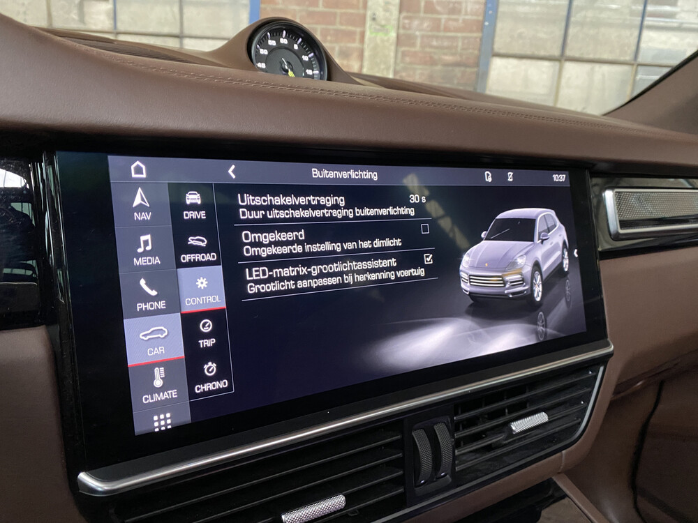 FOTOS! DMN Porsche Cayenne 3.0 E-Hybrid 462PS 2018 SportChrono -Org. NL-, TL-795-R