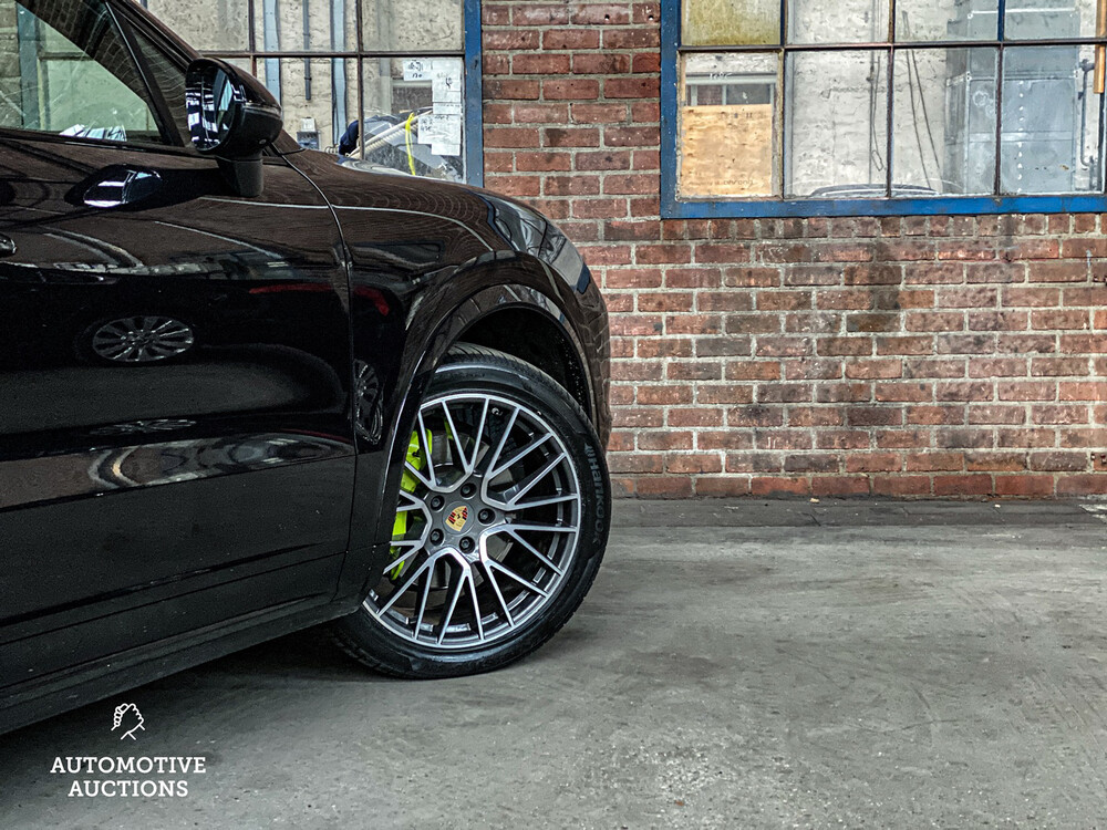 FOTOS! DMN Porsche Cayenne 3.0 E-Hybrid 462PS 2018 SportChrono -Org. NL-, TL-795-R