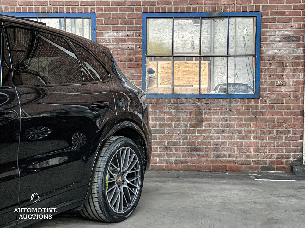 FOTOS! DMN Porsche Cayenne 3.0 E-Hybrid 462PS 2018 SportChrono -Org. NL-, TL-795-R