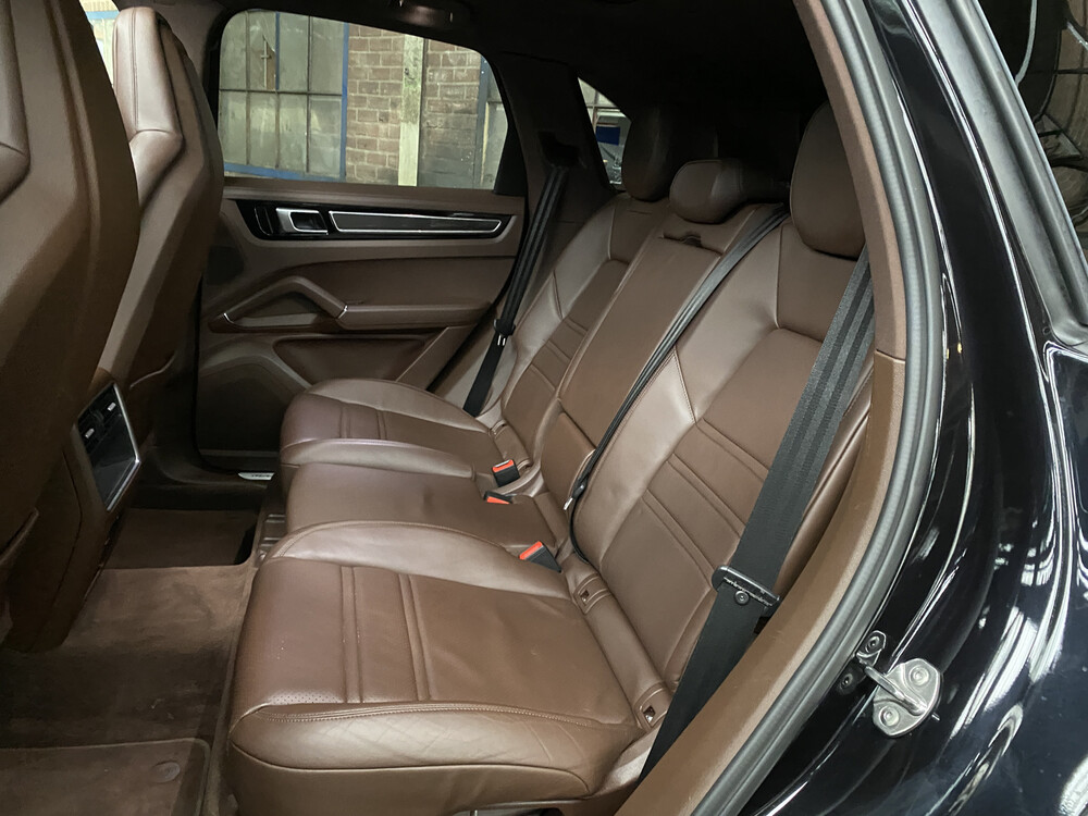 FOTOS! DMN Porsche Cayenne 3.0 E-Hybrid 462PS 2018 SportChrono -Org. NL-, TL-795-R