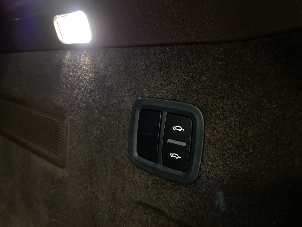 FOTOS! DMN Porsche Cayenne 3.0 E-Hybrid 462PS 2018 SportChrono -Org. NL-, TL-795-R