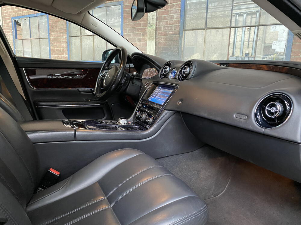 Jaguar XJ 5.0 V8 Premium Luxus LWB 385PS 2010, J-956-RX