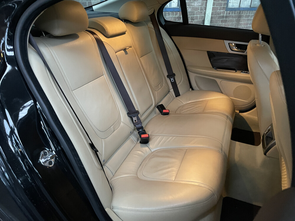 Jaguar XF 3.0 V6 340PS 2013 -Ursprünglich. NL-, 7-KXK-58