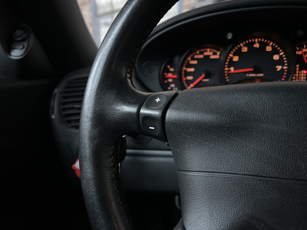 Porsche 911 996 3.4 Carrera 4 300pk 1999 -Youngtimer-