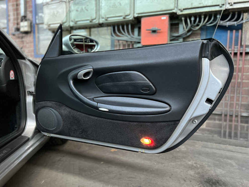 Porsche 911 996 3.4 Carrera 4 300pk 1999 -Youngtimer-