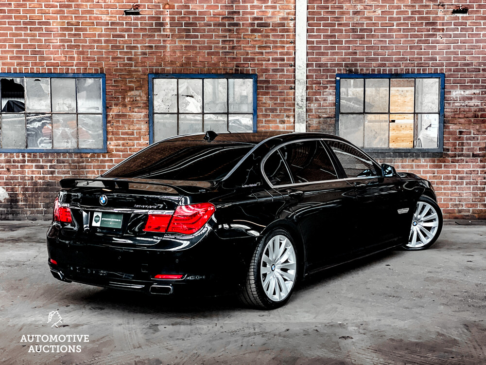 BMW ActiveHybrid7 F04 4.4 7-serie 465pk 2010