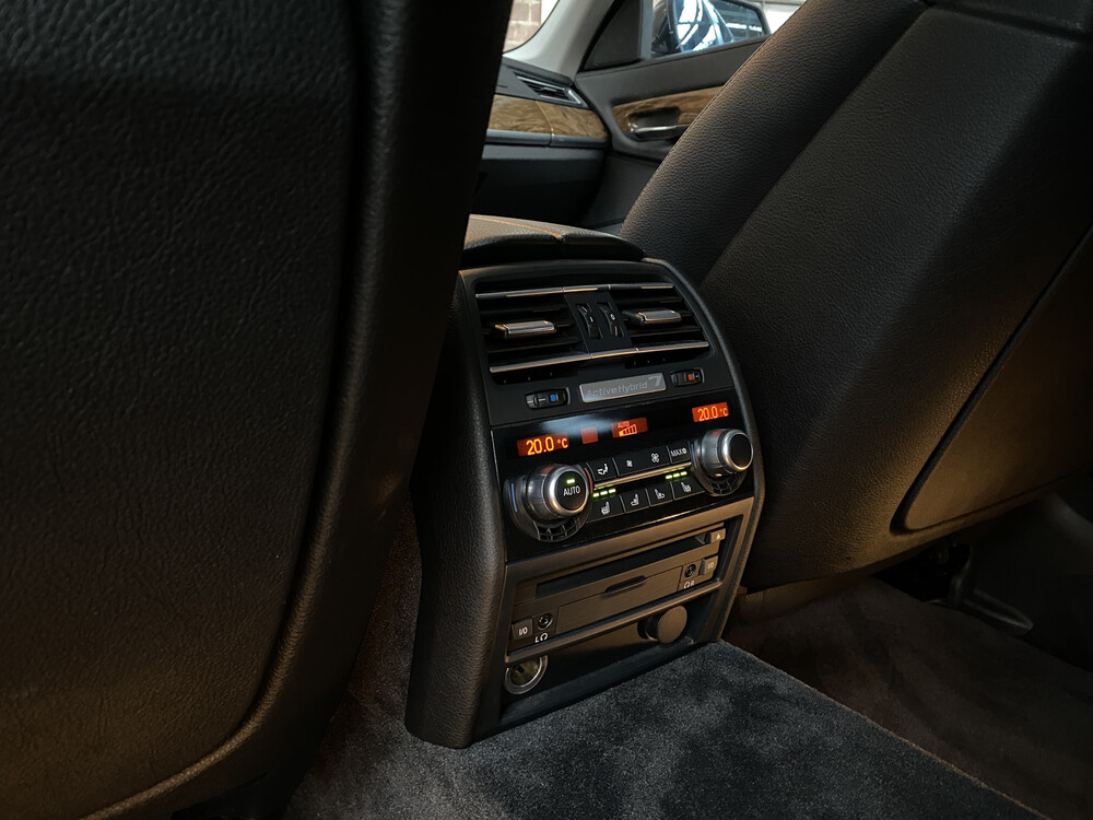 BMW ActiveHybrid7 F04 4.4 7-serie 465pk 2010