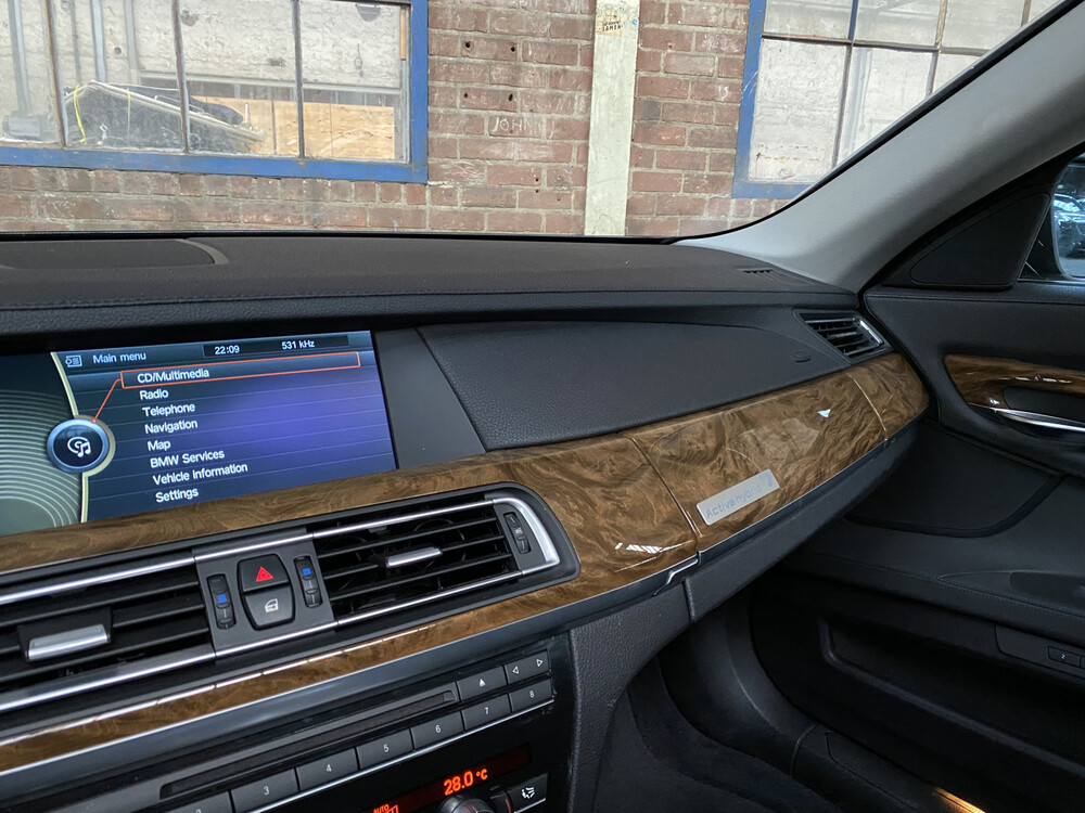 BMW ActiveHybrid7 F04 4.4 7-serie 465pk 2010