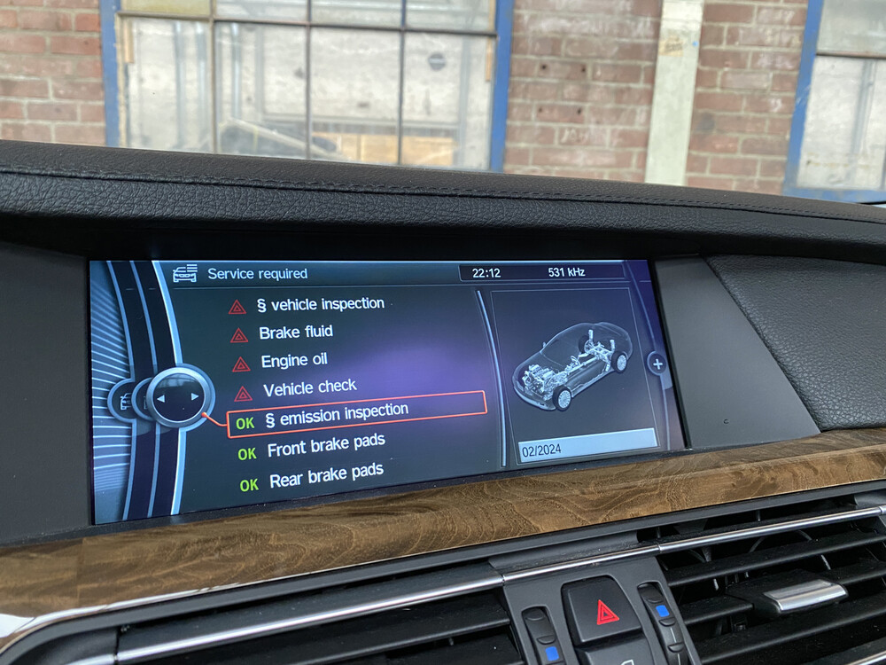 BMW ActiveHybrid7 F04 4.4 7-serie 465pk 2010