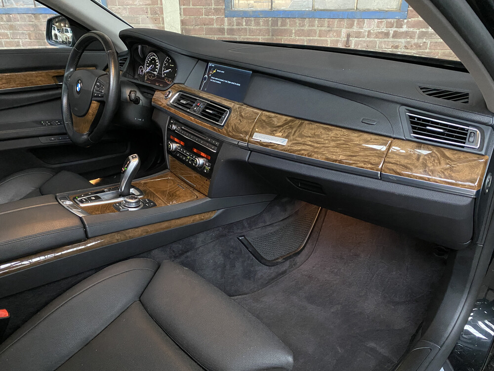 BMW ActiveHybrid7 F04 4.4 7-serie 465pk 2010