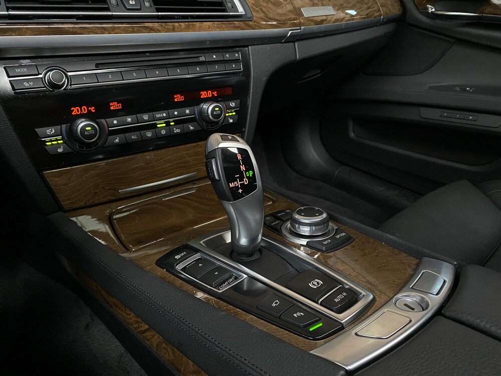 BMW ActiveHybrid7 F04 4.4 7-serie 465pk 2010