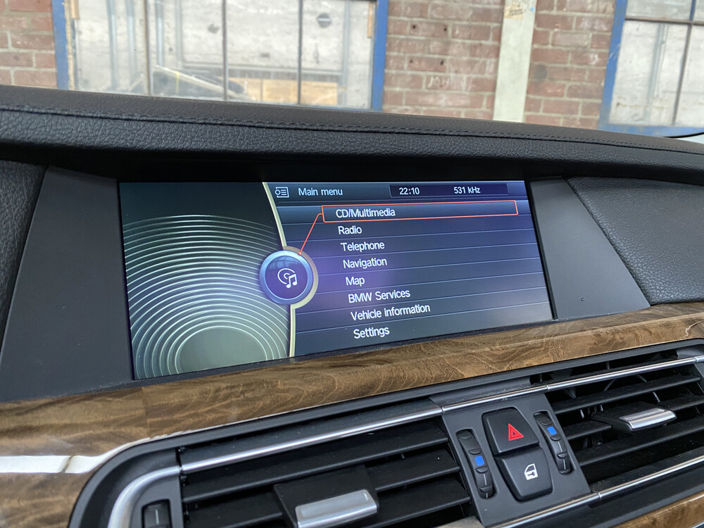 BMW ActiveHybrid7 F04 4.4 7-serie 465pk 2010