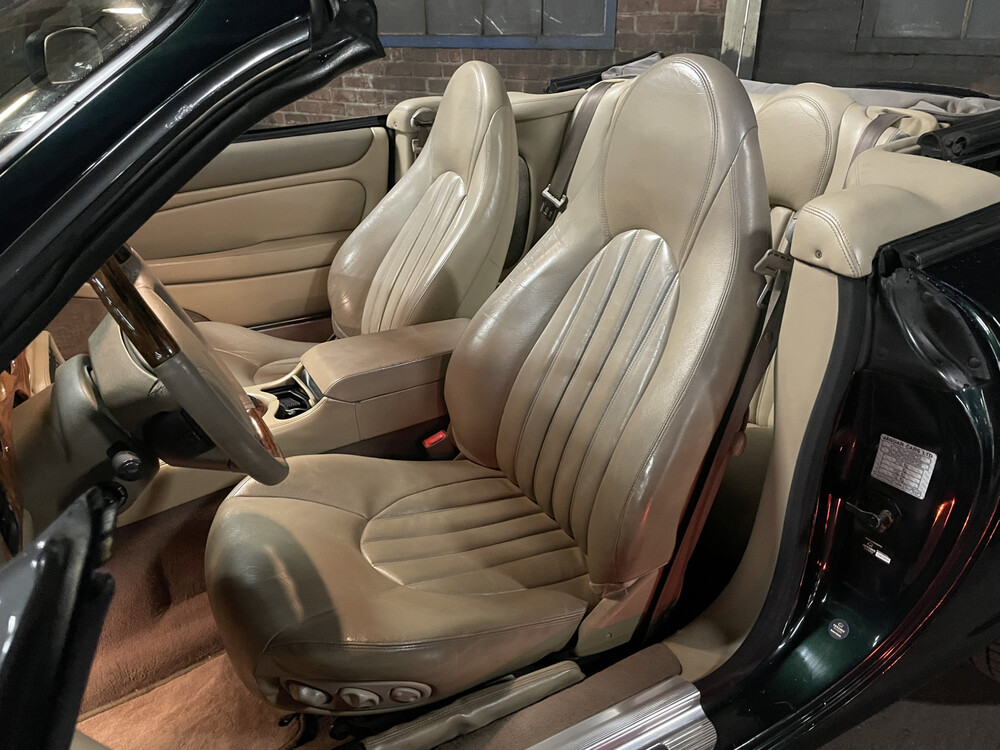 Jaguar XK8 4.0 V8 Convertible 286pk 2000, 07-XJ-GG