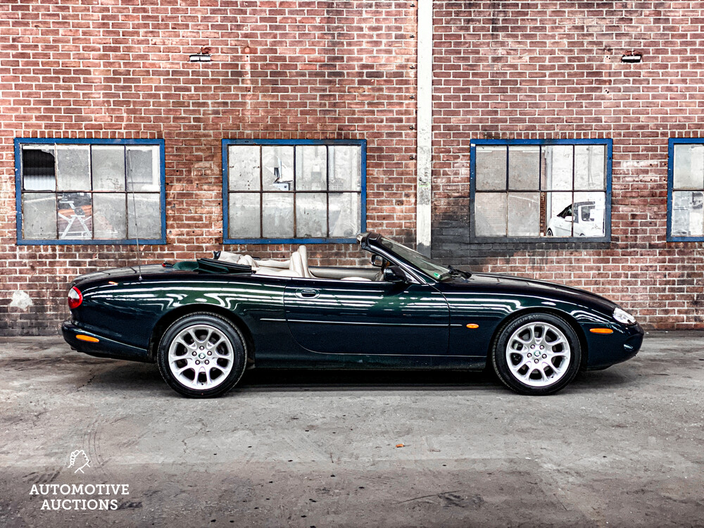 Jaguar XK8 4.0 V8 Convertible 286pk 2000, 07-XJ-GG