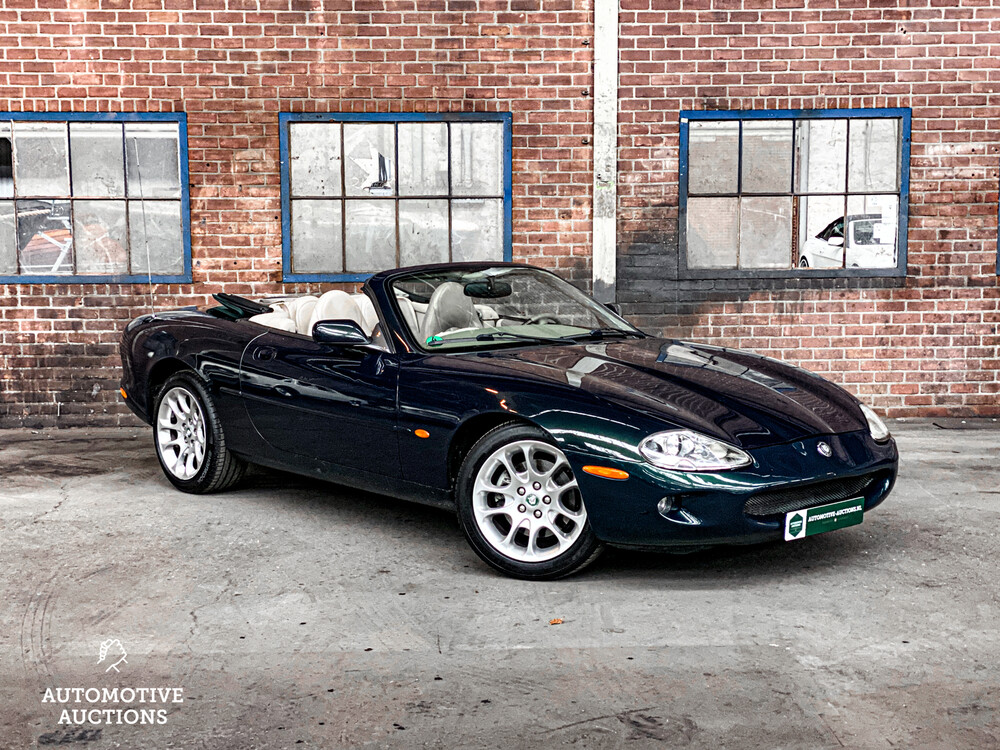 Jaguar XK8 4.0 V8 Convertible 286pk 2000, 07-XJ-GG