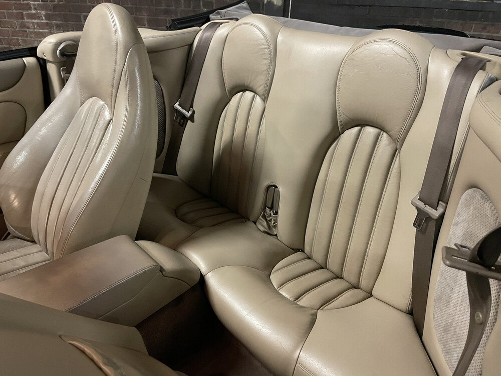 Jaguar XK8 4.0 V8 Convertible 286pk 2000, 07-XJ-GG