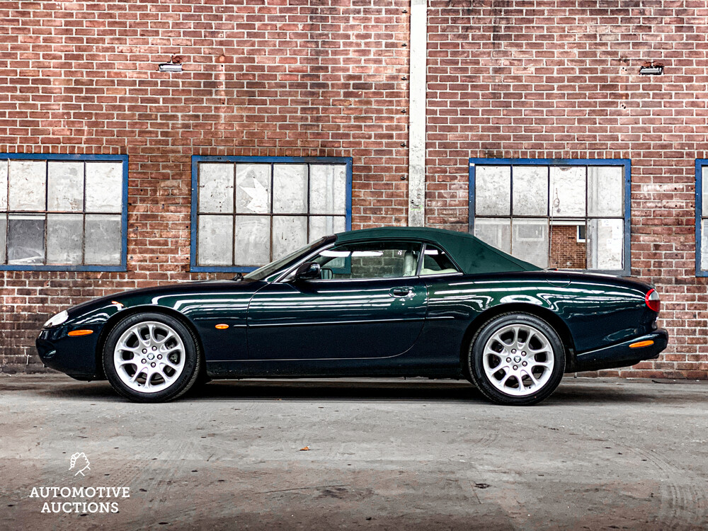 Jaguar XK8 4.0 V8 Convertible 286pk 2000, 07-XJ-GG