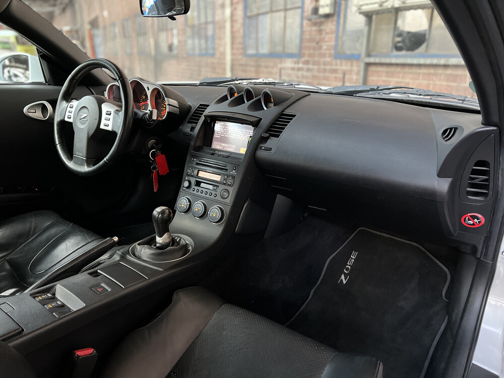 Nissan 350Z Nissan 3.5 V6 Track 2003 280pk BODYKIT, 17-TJ-DR