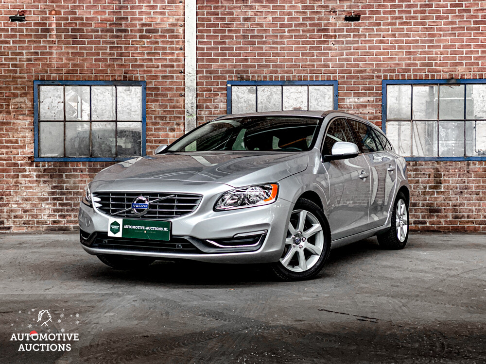 Volvo V60 T5 AWD 234PS 2017