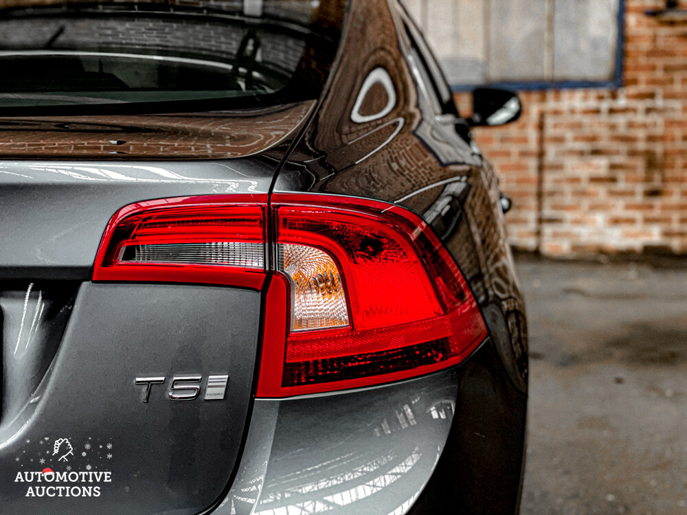 Volvo S60 T5 234PS 2016