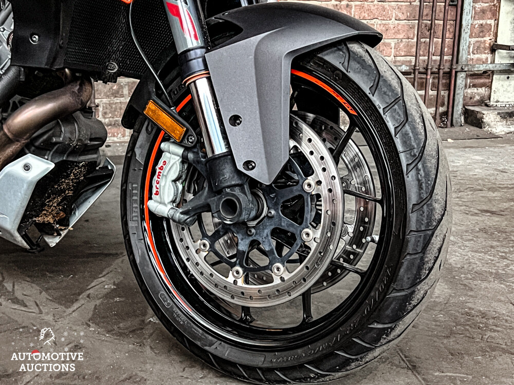 KTM Superduke GT AKRAPOVIC 173pk 2017
