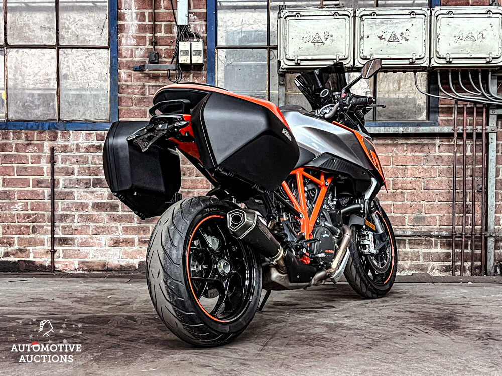 KTM Superduke GT AKRAPOVIC 173pk 2017