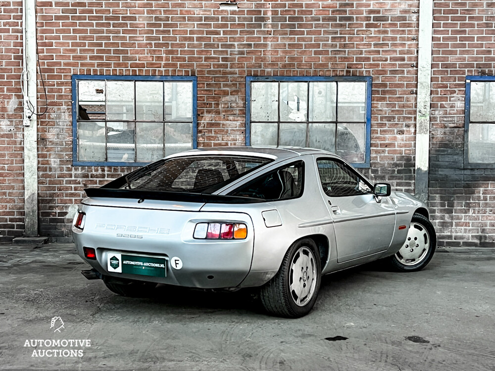 Porsche 928 S 300PS Baujahr 1983