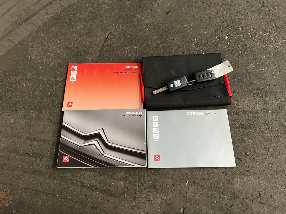 Citroen C5 Tourer 2.7 V6 HDiF Exclusive 204pk 2008 -Orig. NL-, 66-GPL-7