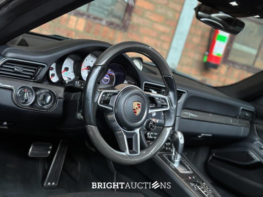 Porsche 911 991.2 Turbo S Cabrio 3.8 581pk 2017 (Origineel-NL+2e eigenaar), PG-468-L